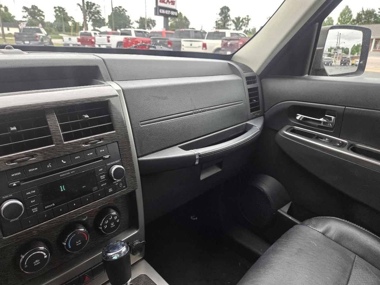 Jeep Liberty Limited 4WD 2011