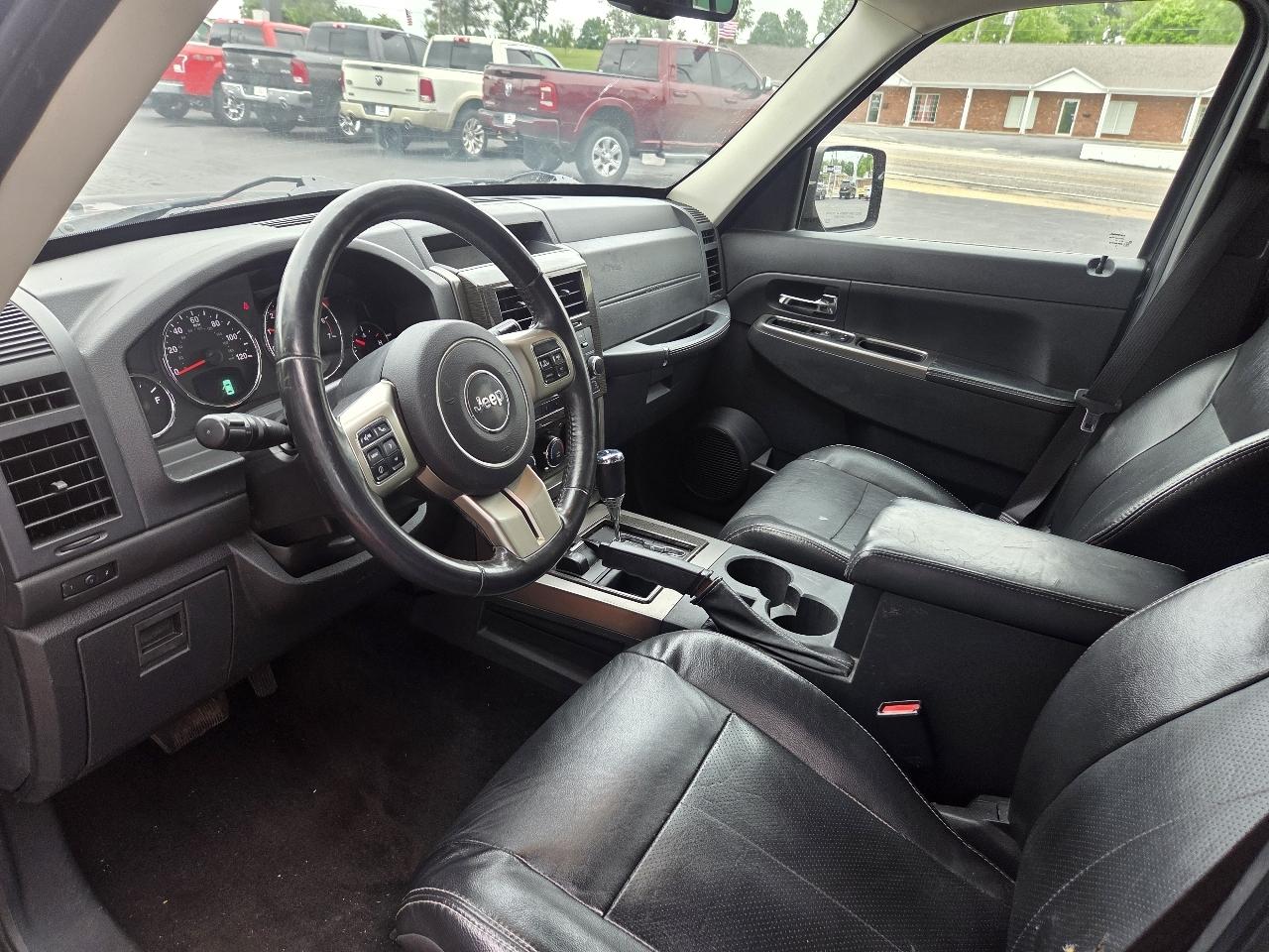 Jeep Liberty Limited 4WD 2011