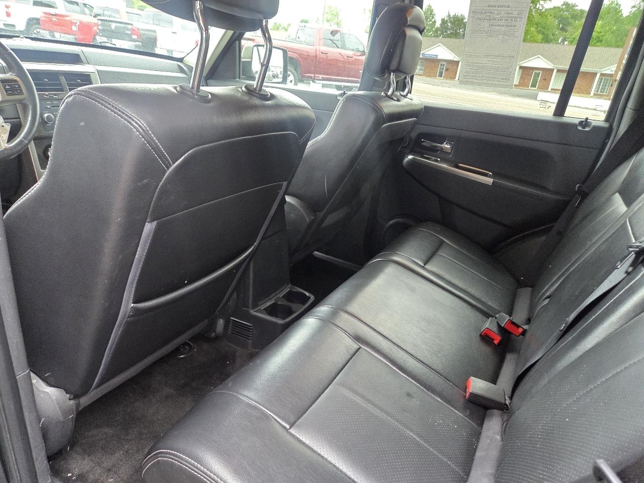 Jeep Liberty Limited 4WD 2011