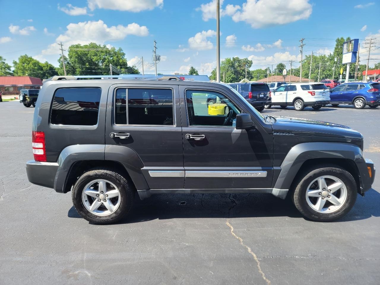 Jeep Liberty Limited 4WD 2011