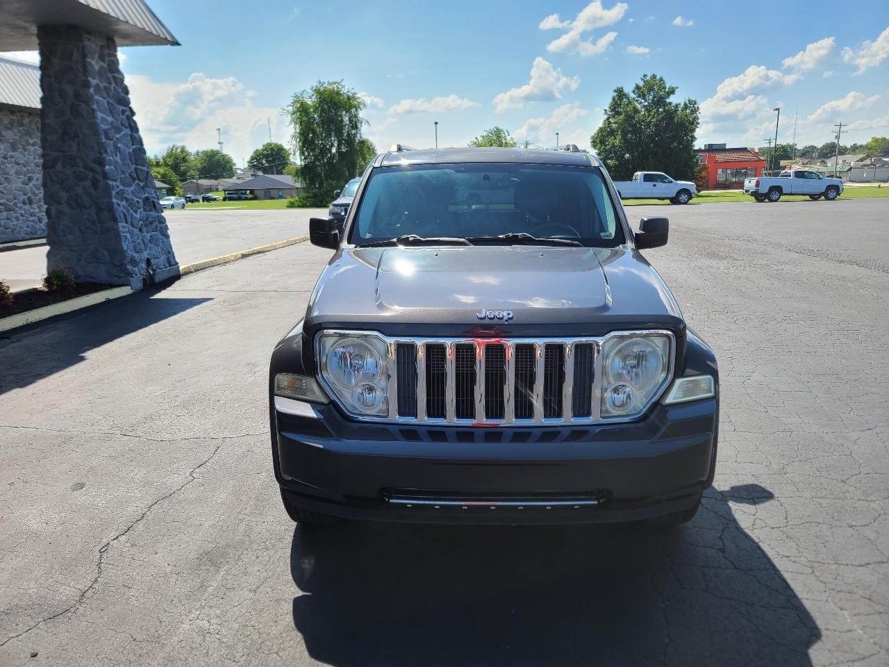 Jeep Liberty Limited 4WD 2011
