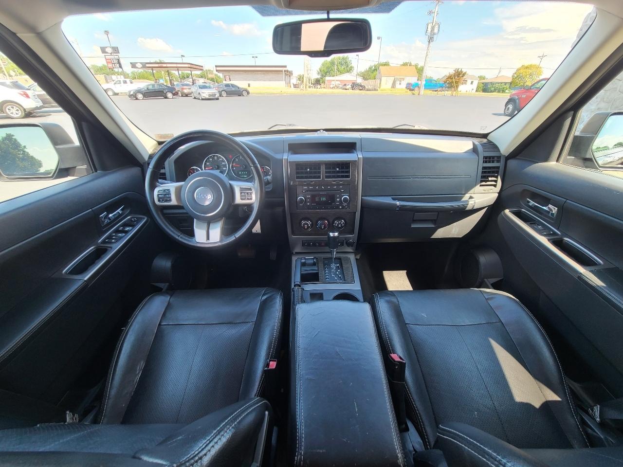 Jeep Liberty Limited 4WD 2011