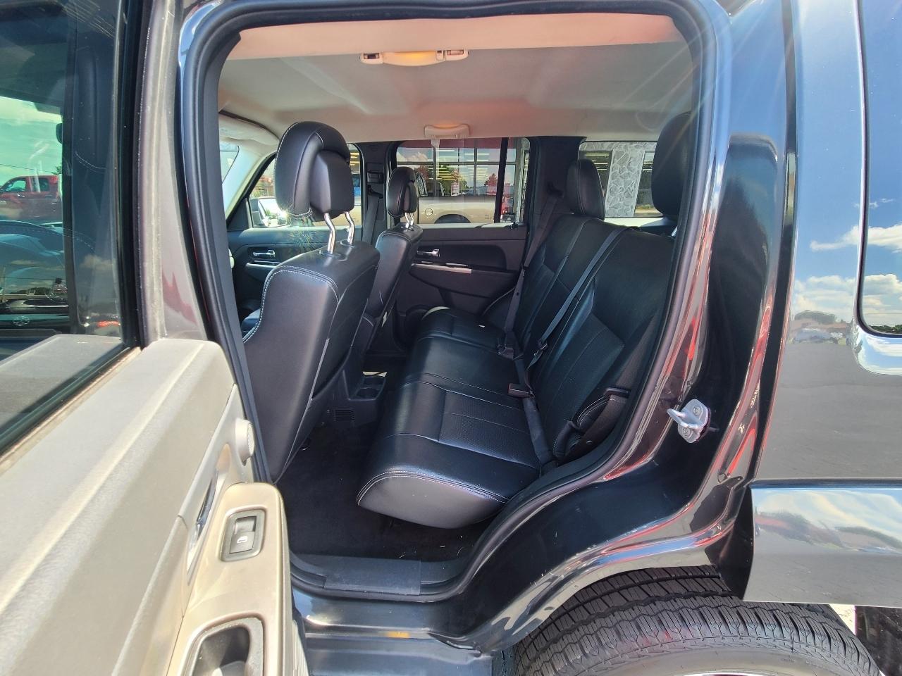 Jeep Liberty Limited 4WD 2011