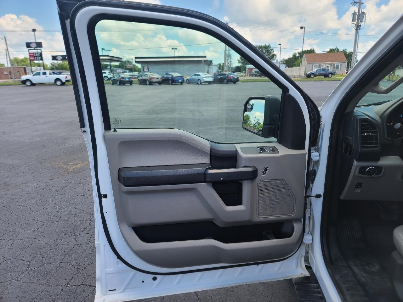 Ford F-150 XL 8-ft. Bed 4WD 2018