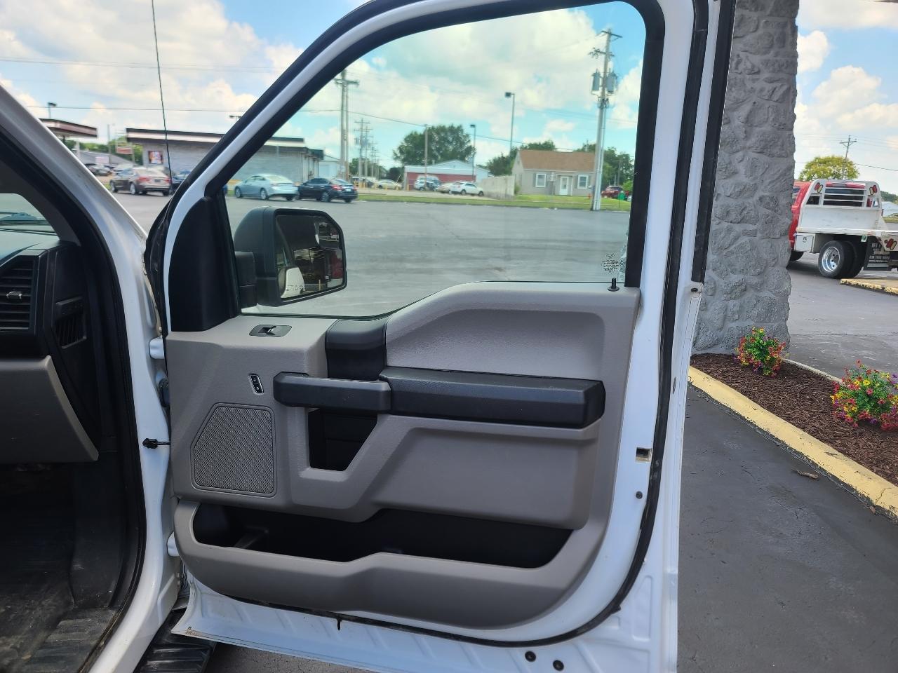 Ford F-150 XL 8-ft. Bed 4WD 2018