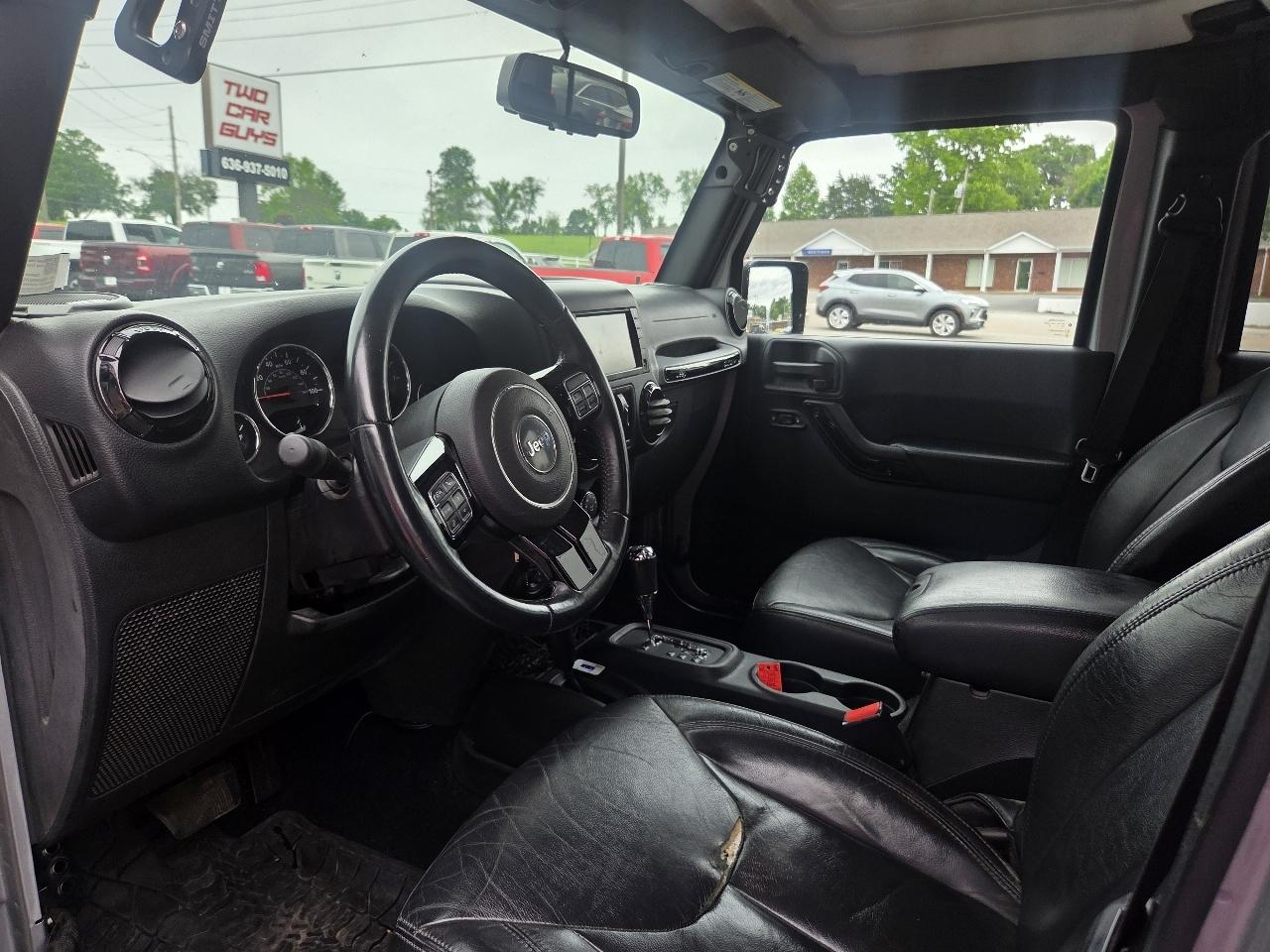 Jeep Wrangler Unlimited Sahara 4WD 2015