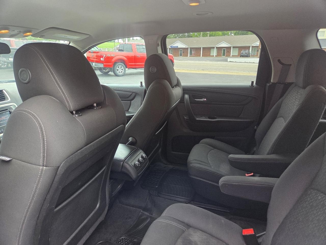GMC Acadia SLE-2 AWD 2013
