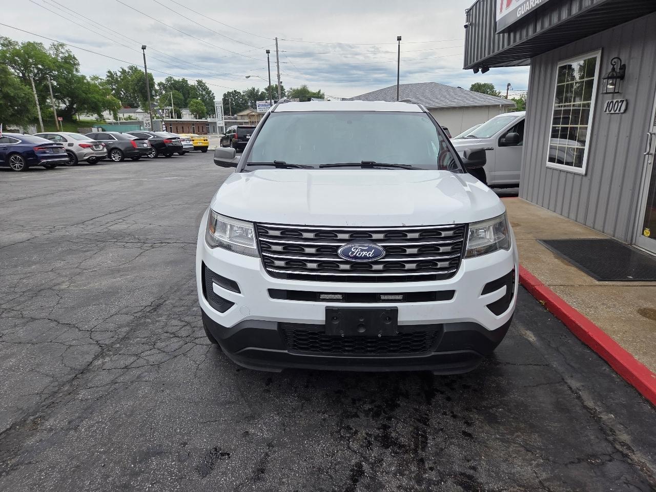 Ford Explorer Base 4WD 2017