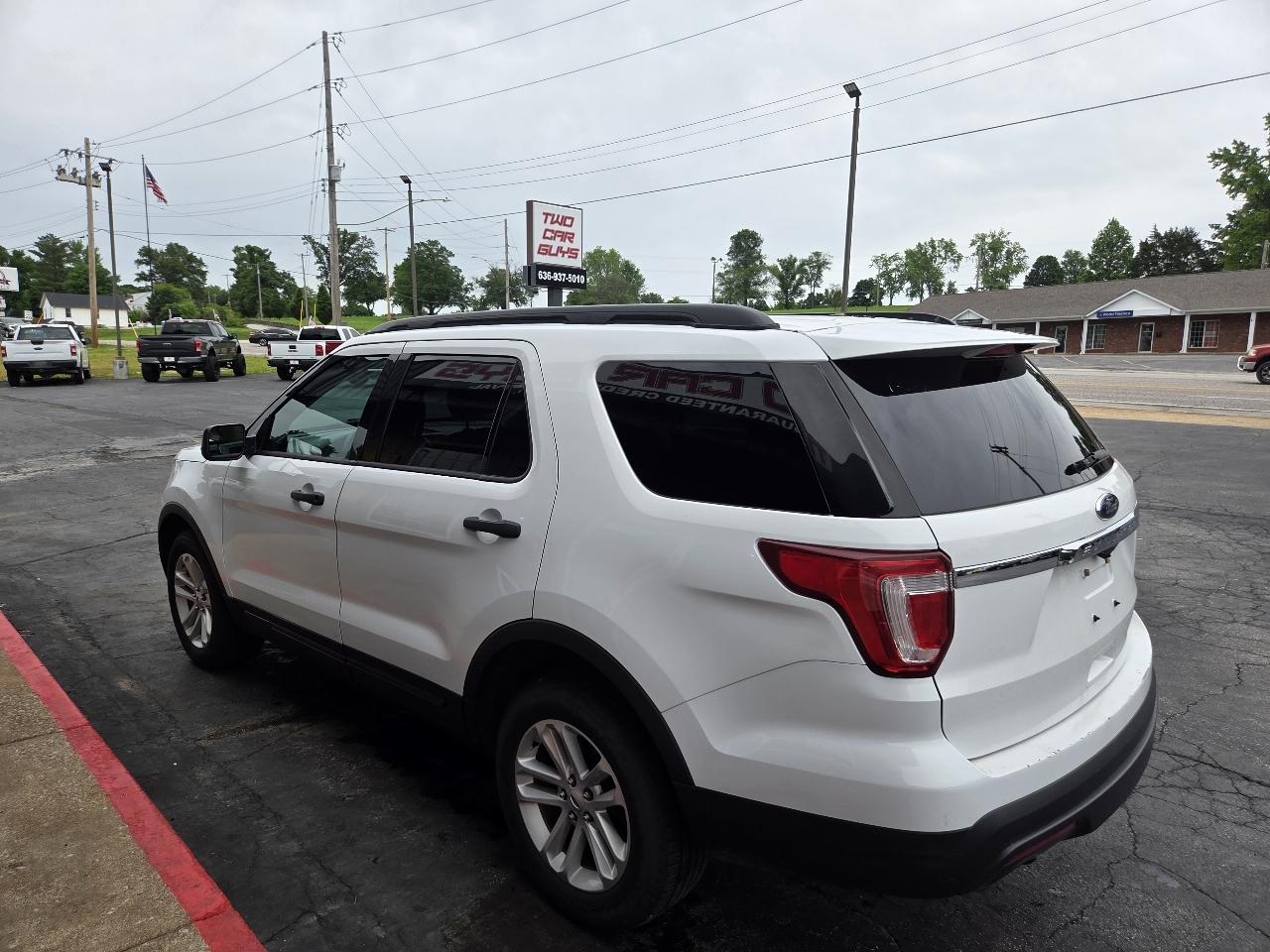Ford Explorer Base 4WD 2017