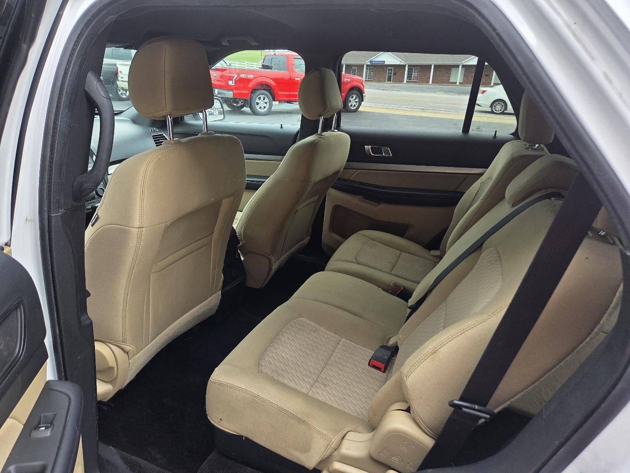 Ford Explorer Base 4WD 2017