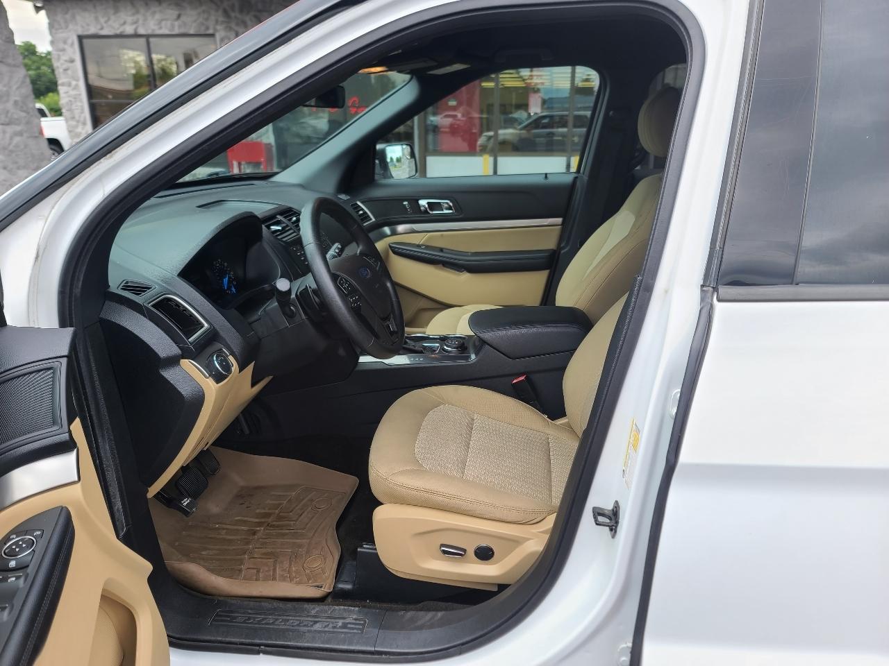 Ford Explorer AWD 4dr XLT 2017