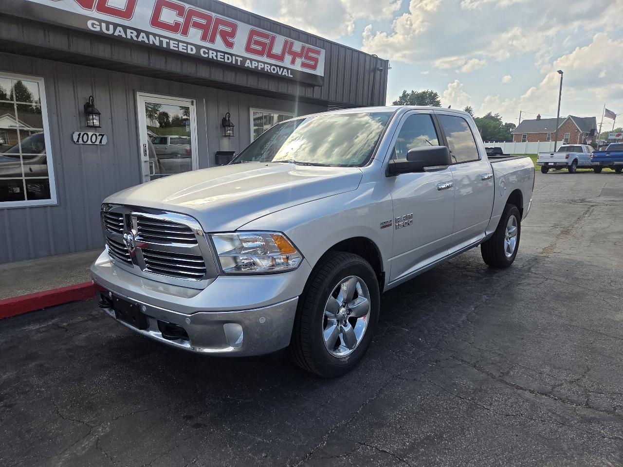 RAM 1500 SLT Crew Cab SWB 4WD 2016