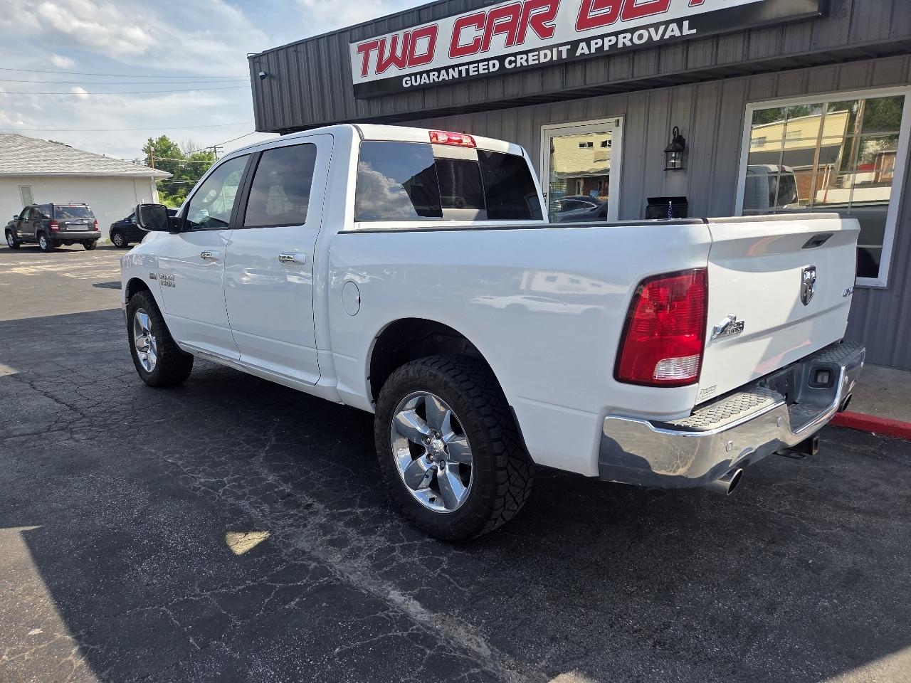 RAM 1500 SLT Crew Cab SWB 4WD 2017