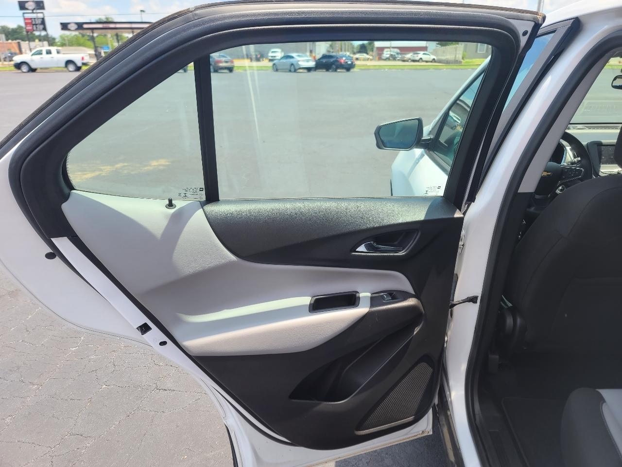 Chevrolet Equinox LS 2WD 2021