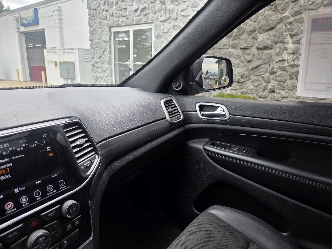 Jeep Grand Cherokee Laredo 4WD 2019