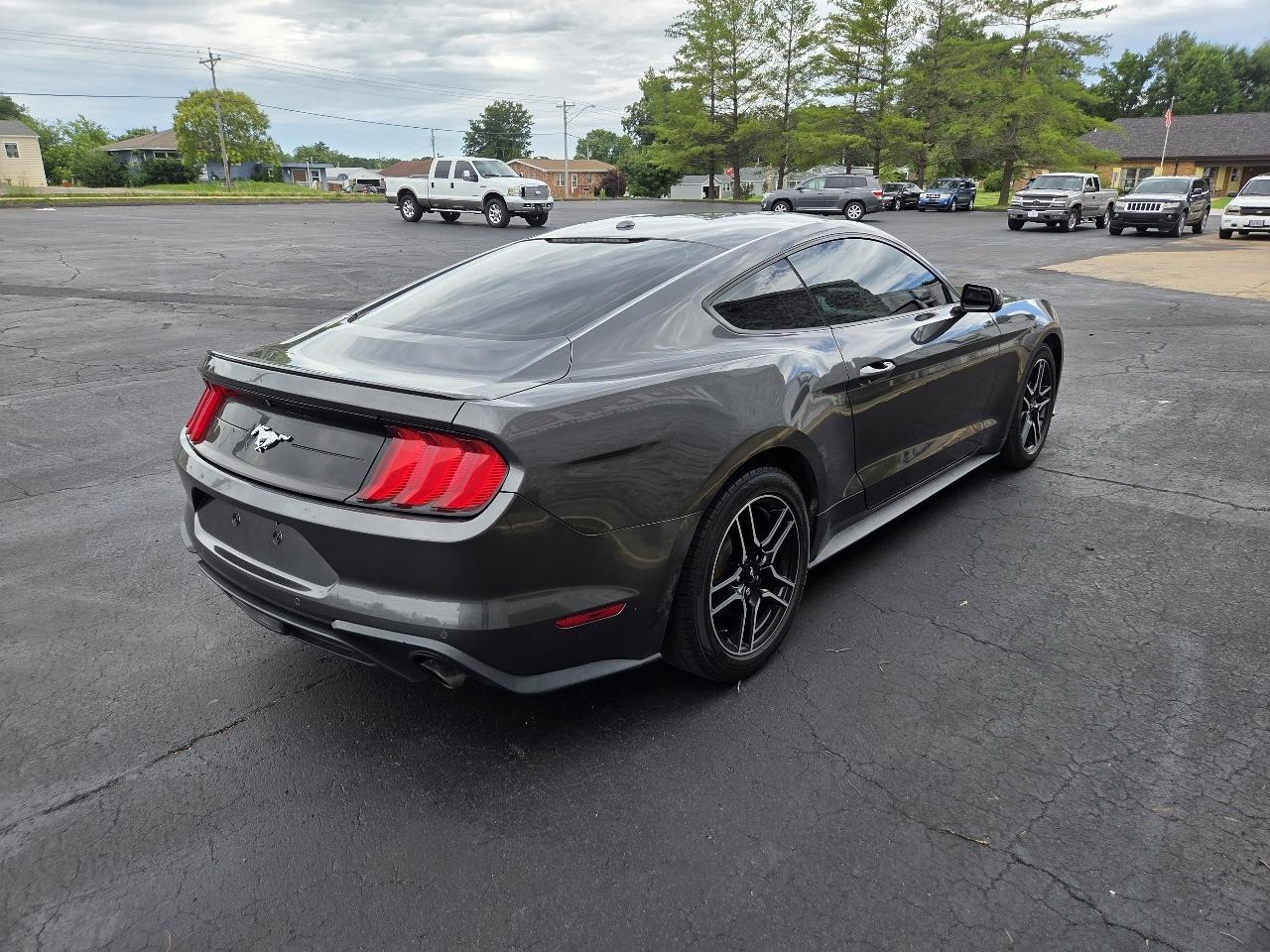 Ford Mustang EcoBoost Coupe 2018