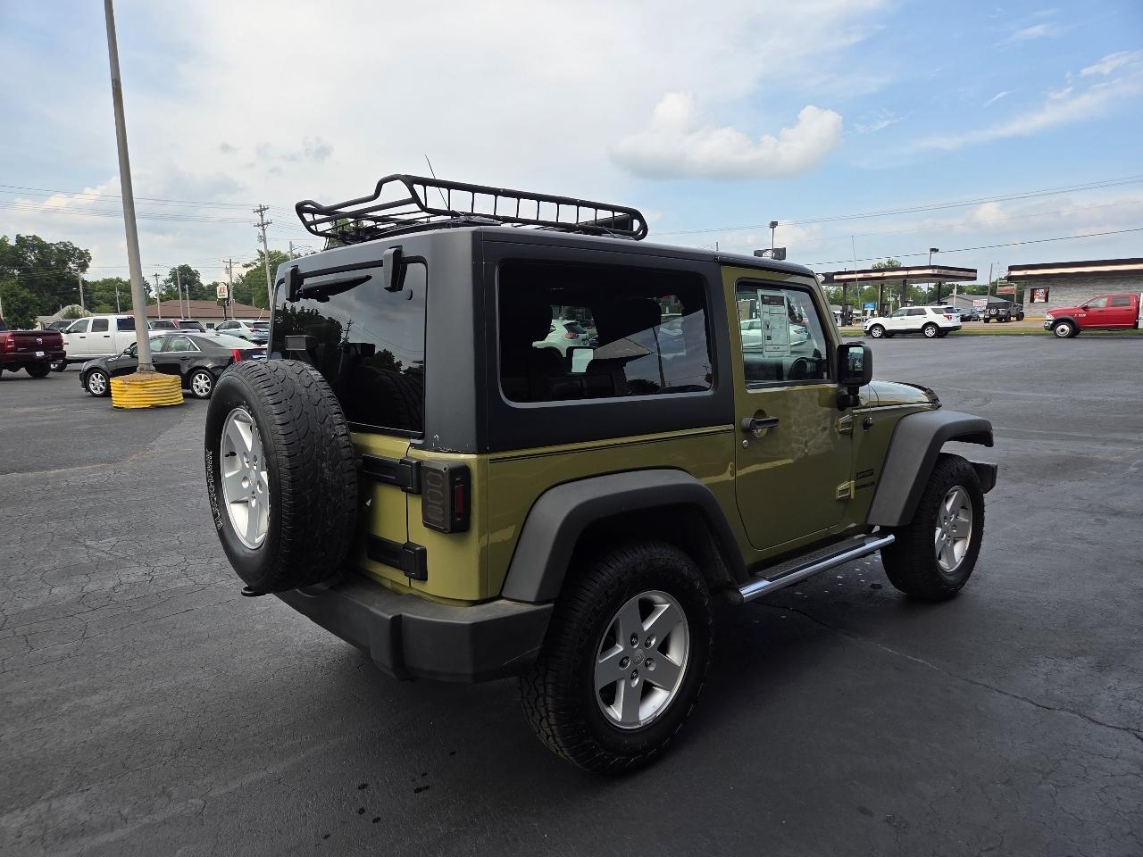 Jeep Wrangler Sport 4WD 2013