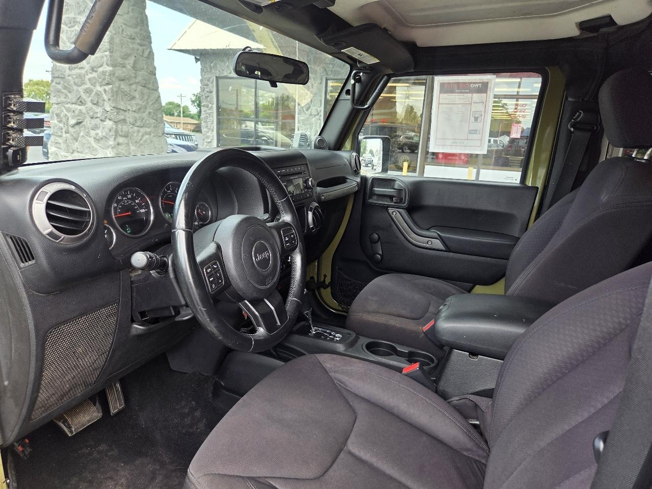 Jeep Wrangler Sport 4WD 2013