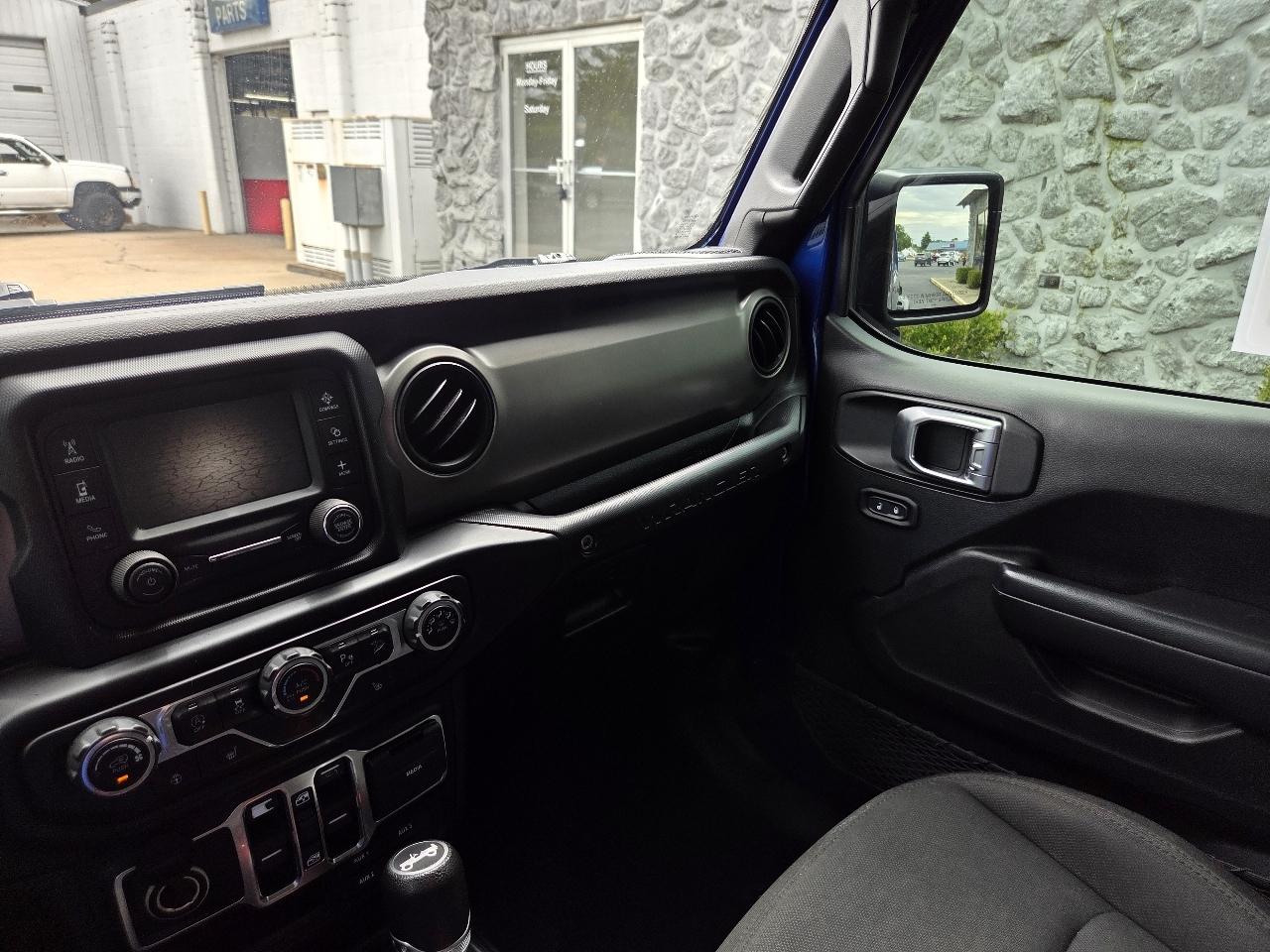 Jeep Wrangler Unlimited Sport 2019