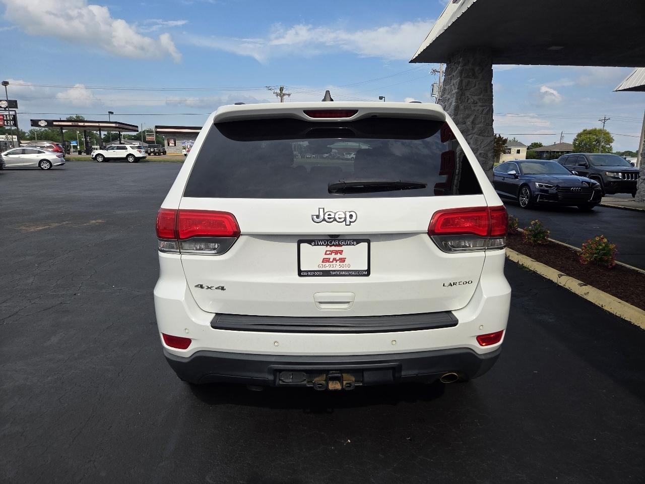 Jeep Grand Cherokee Laredo 4WD 2017