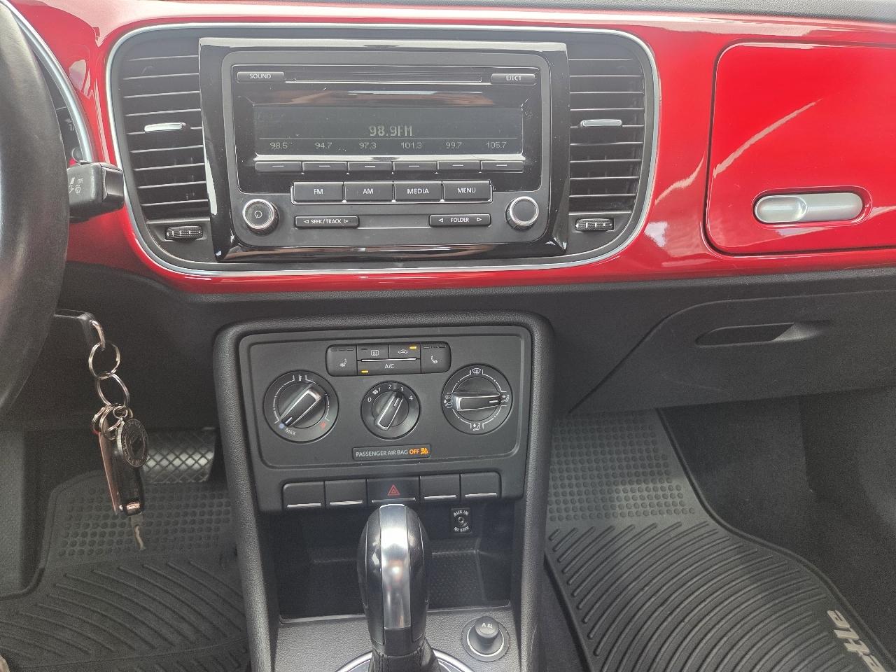 Volkswagen Beetle 2.5L 2013