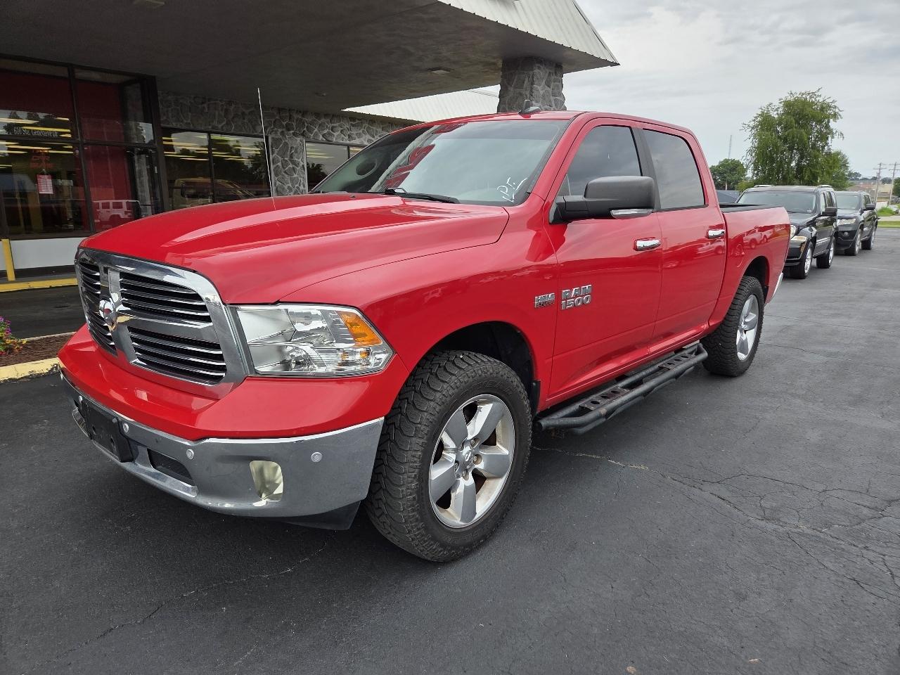 RAM 1500 SLT Crew Cab SWB 4WD 2017