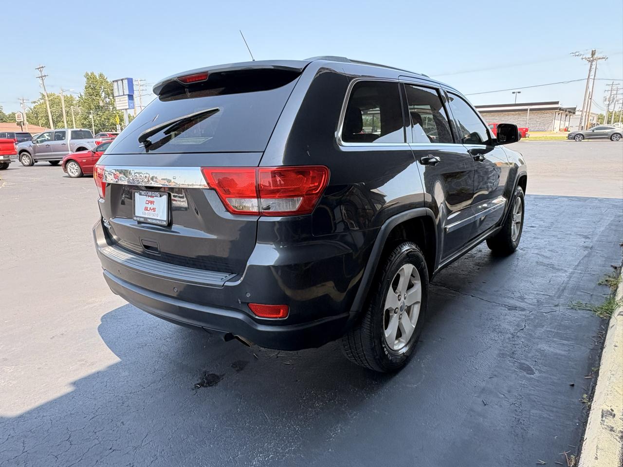 Jeep Grand Cherokee Laredo 4WD 2011
