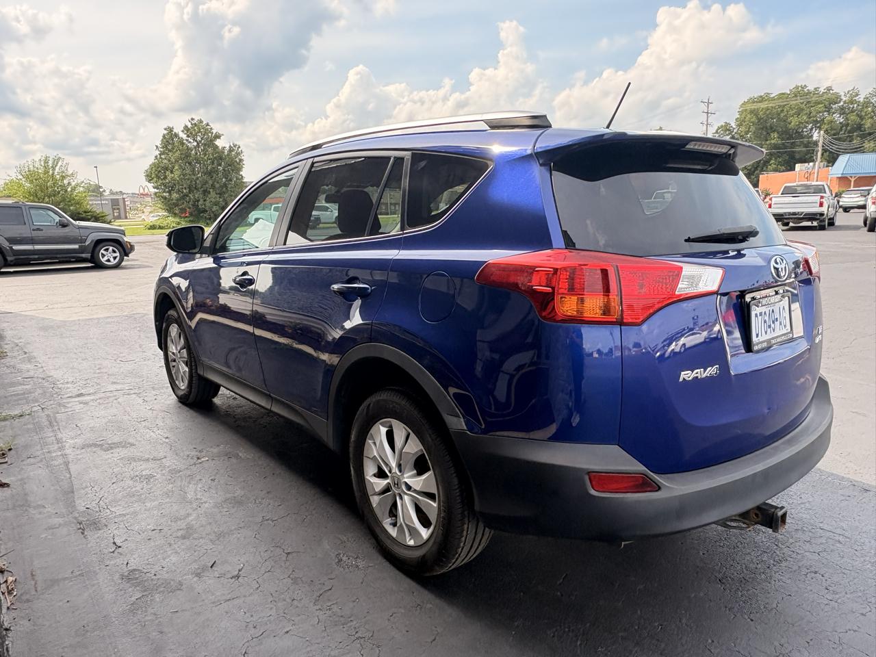 Toyota RAV4 LE AWD 2014