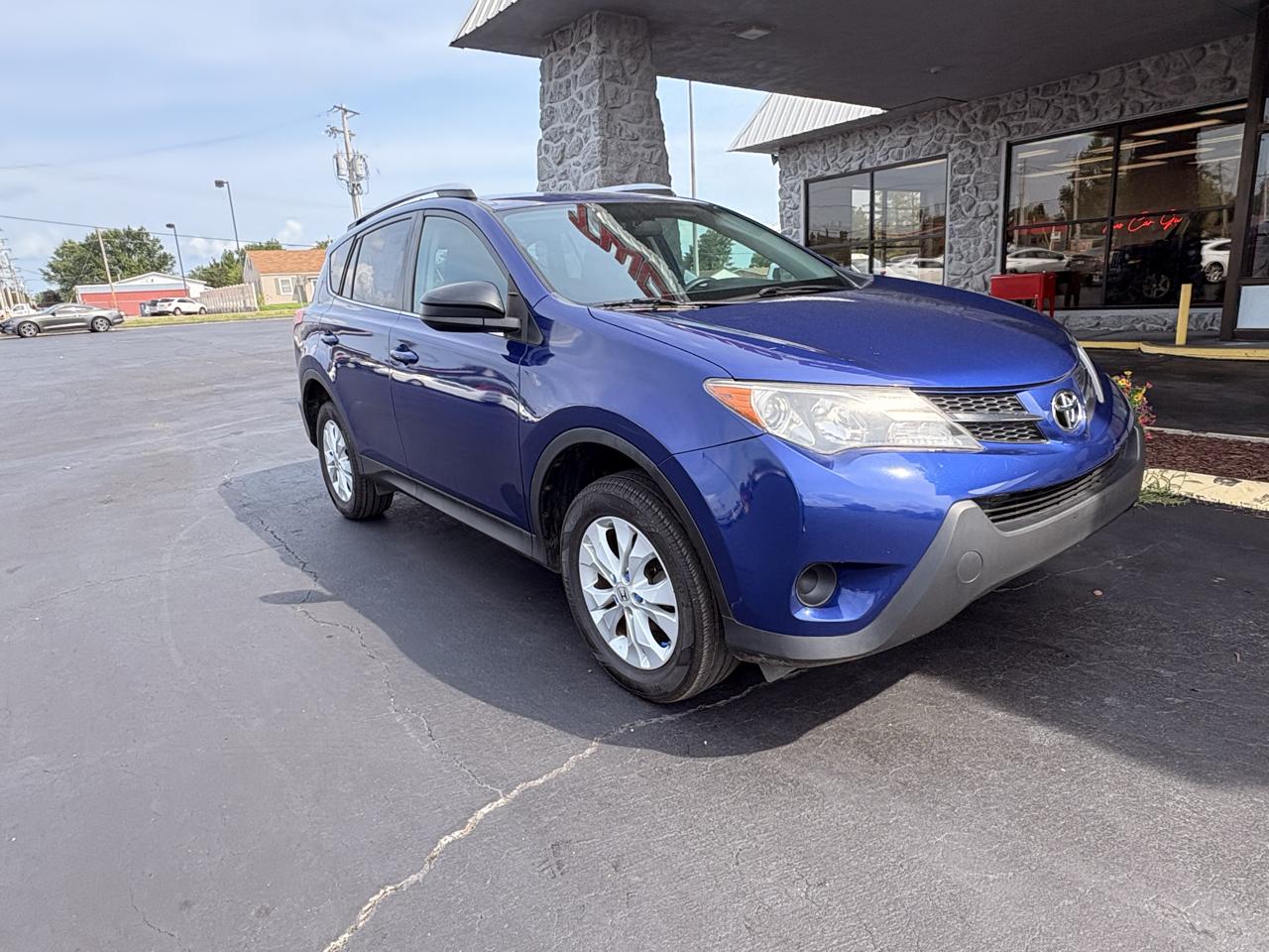 Toyota RAV4 LE AWD 2014