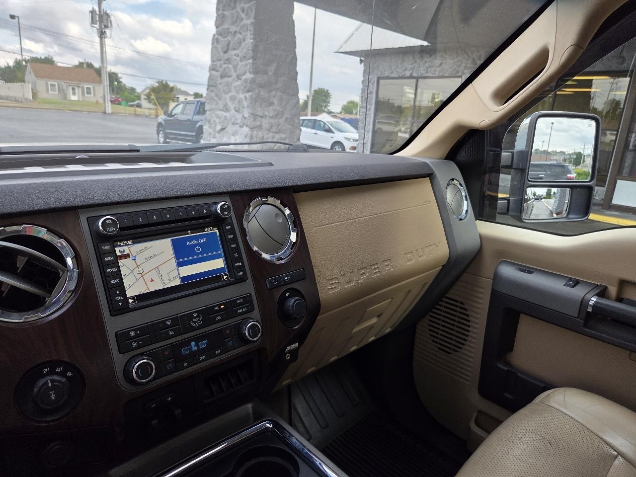 Ford F-250 SD Limited Crew Cab 4WD 2011