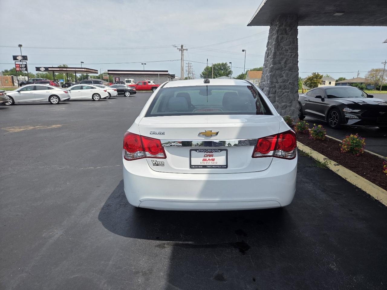 Chevrolet Cruze LS Auto 2015