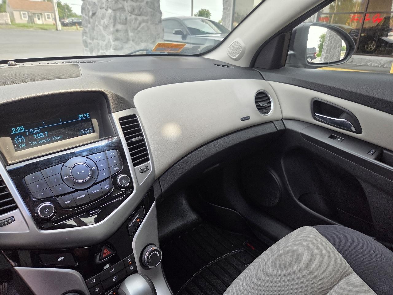 Chevrolet Cruze LS Auto 2015