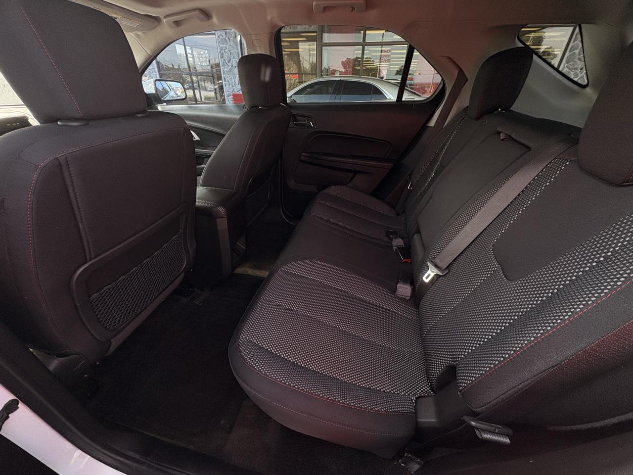 2017 Chevrolet Equinox LT - Photo 11