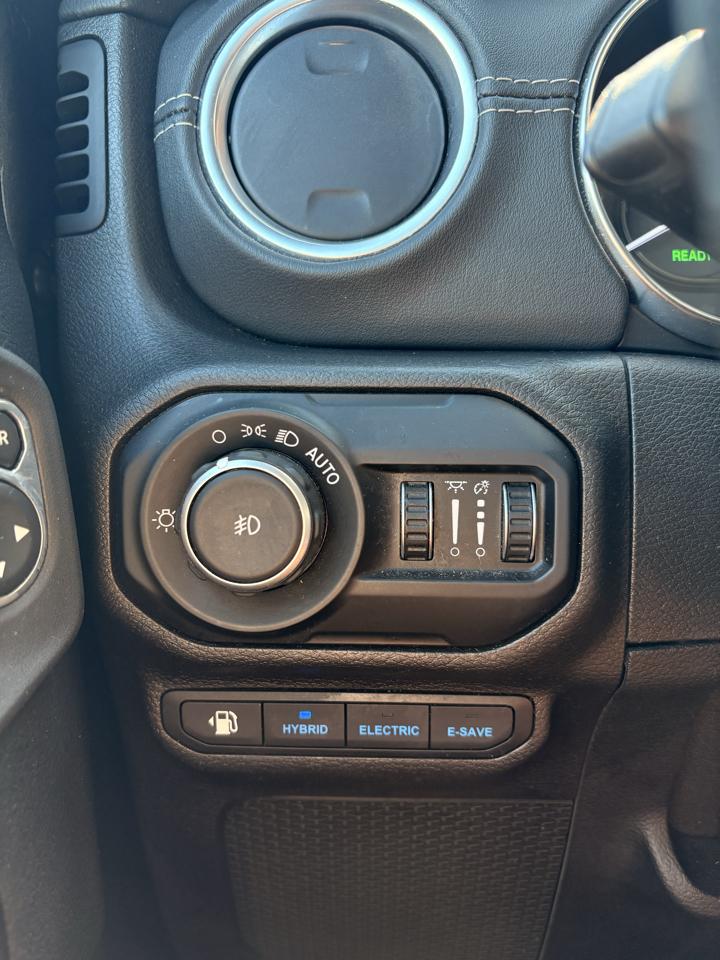 Jeep Wrangler 4xe Unlimited Sahara 2021