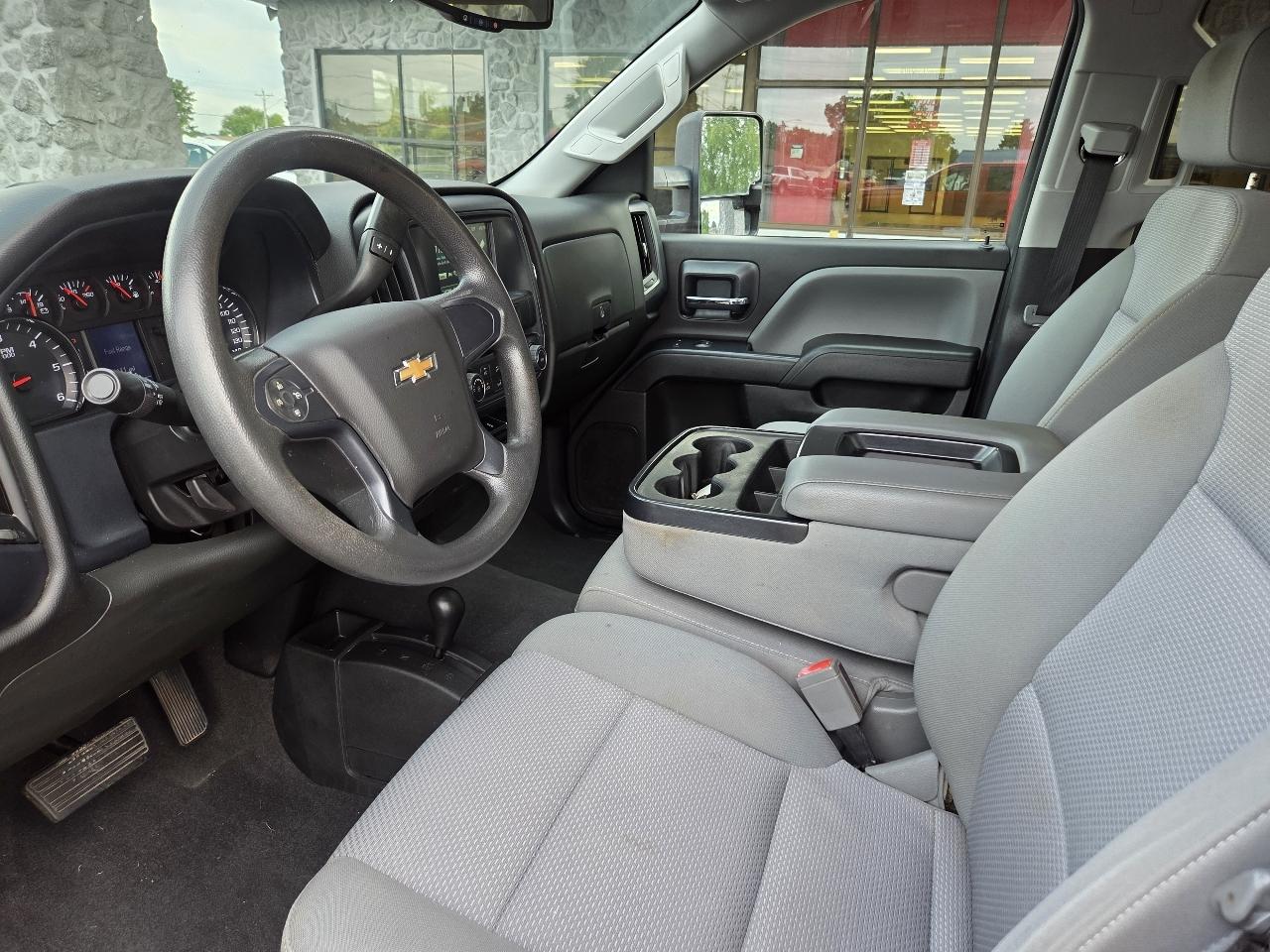Chevrolet Silverado 1500 Custom Crew Cab 4WD 2018