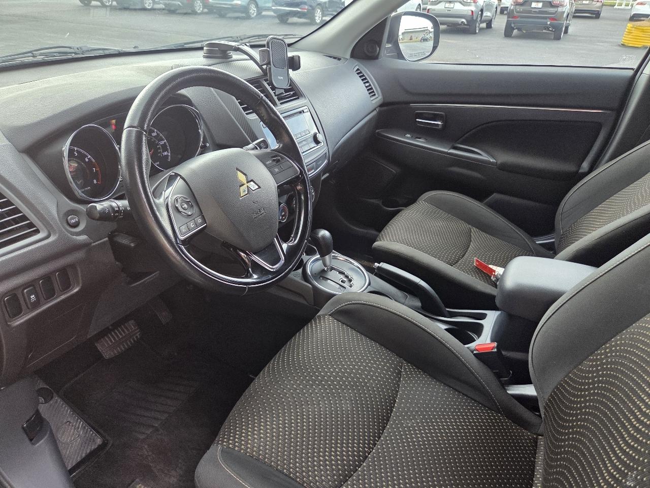 Mitsubishi Outlander Sport 2.0 ES CVT 2016