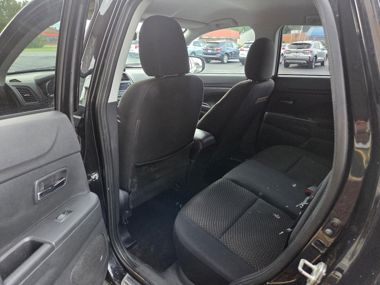 Mitsubishi Outlander Sport 2.0 ES CVT 2016