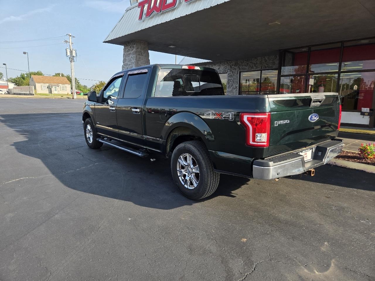 Ford F-150 XLT SuperCrew 5.5-ft. Bed 4WD 2016