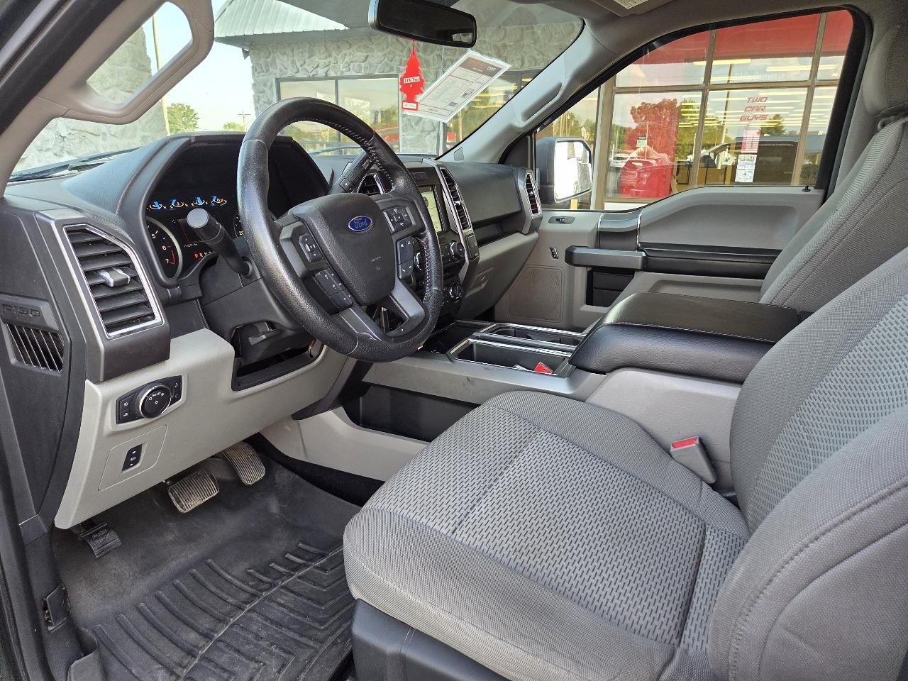 Ford F-150 XLT SuperCrew 5.5-ft. Bed 4WD 2016