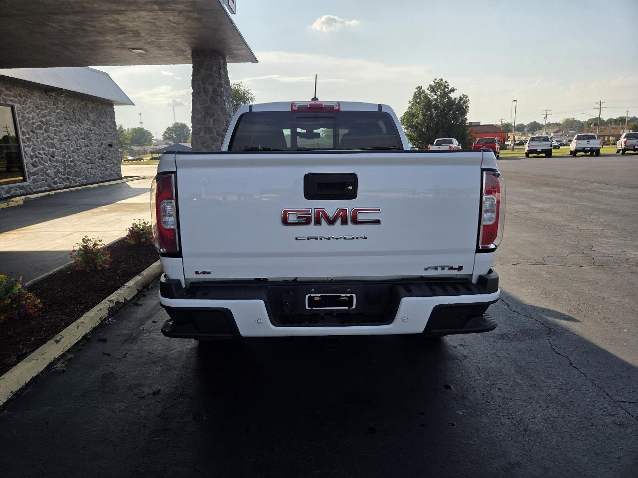 GMC Canyon AT4 Crew Cab w/Cloth 4WD 2022
