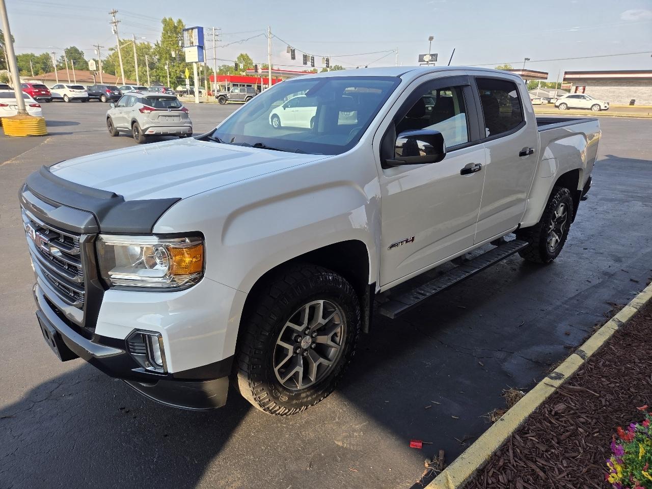 GMC Canyon AT4 Crew Cab w/Cloth 4WD 2022