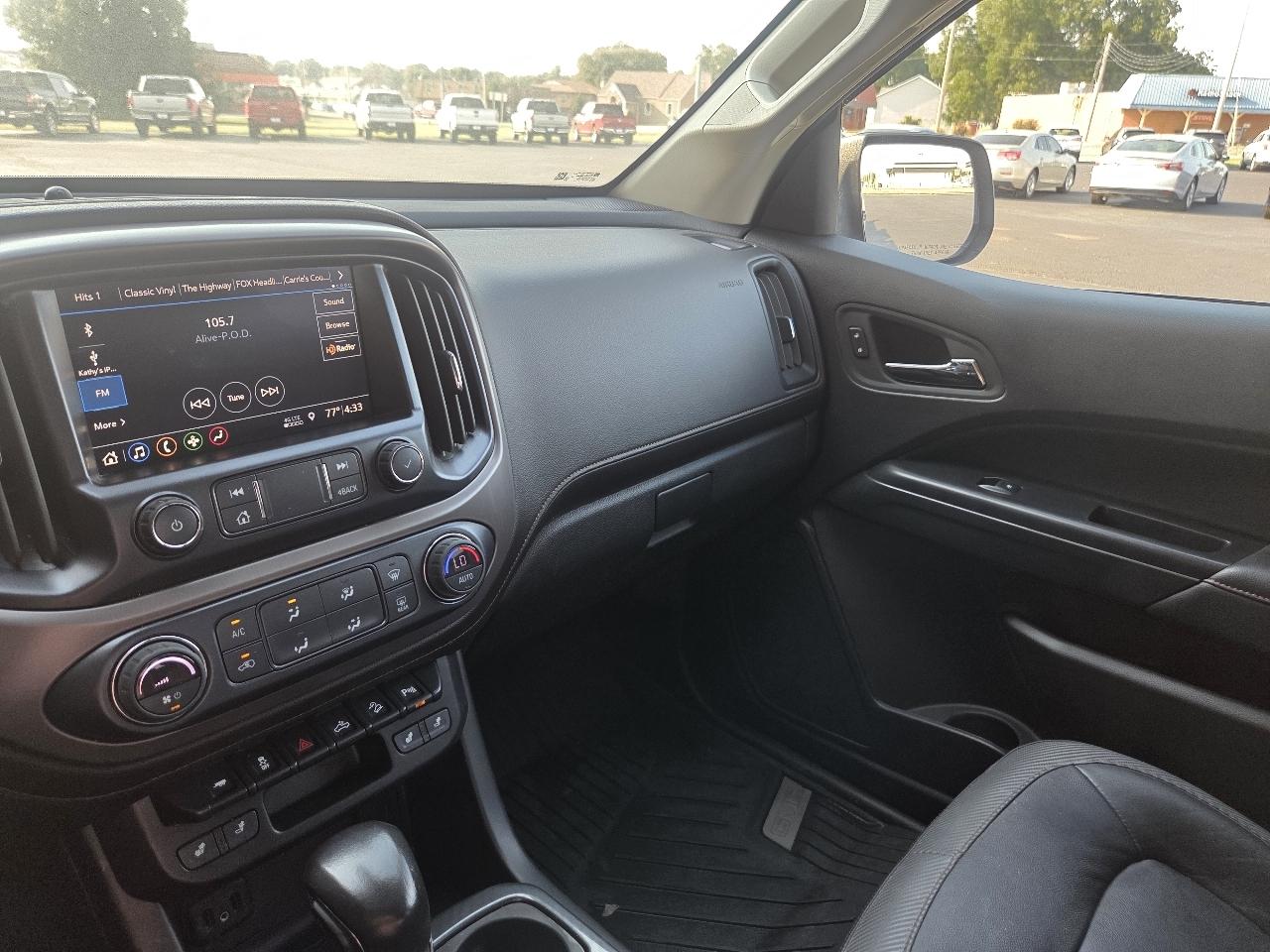 GMC Canyon AT4 Crew Cab w/Cloth 4WD 2022