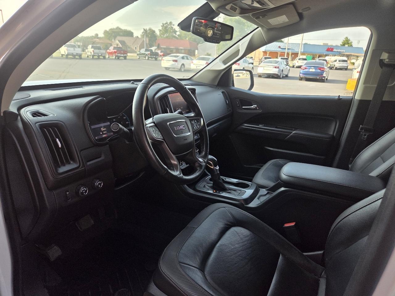 GMC Canyon AT4 Crew Cab w/Cloth 4WD 2022