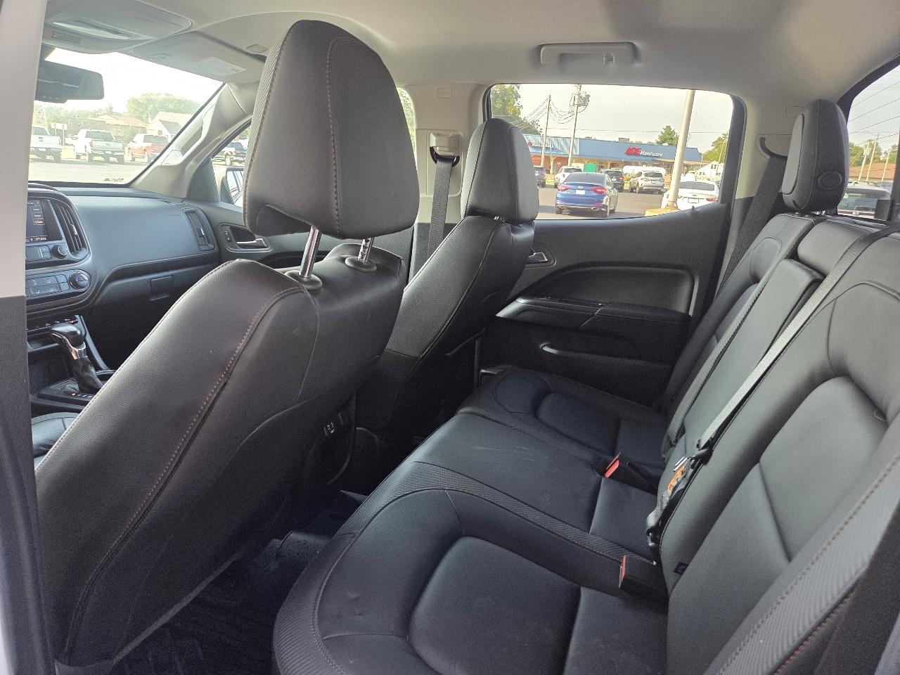 GMC Canyon AT4 Crew Cab w/Cloth 4WD 2022