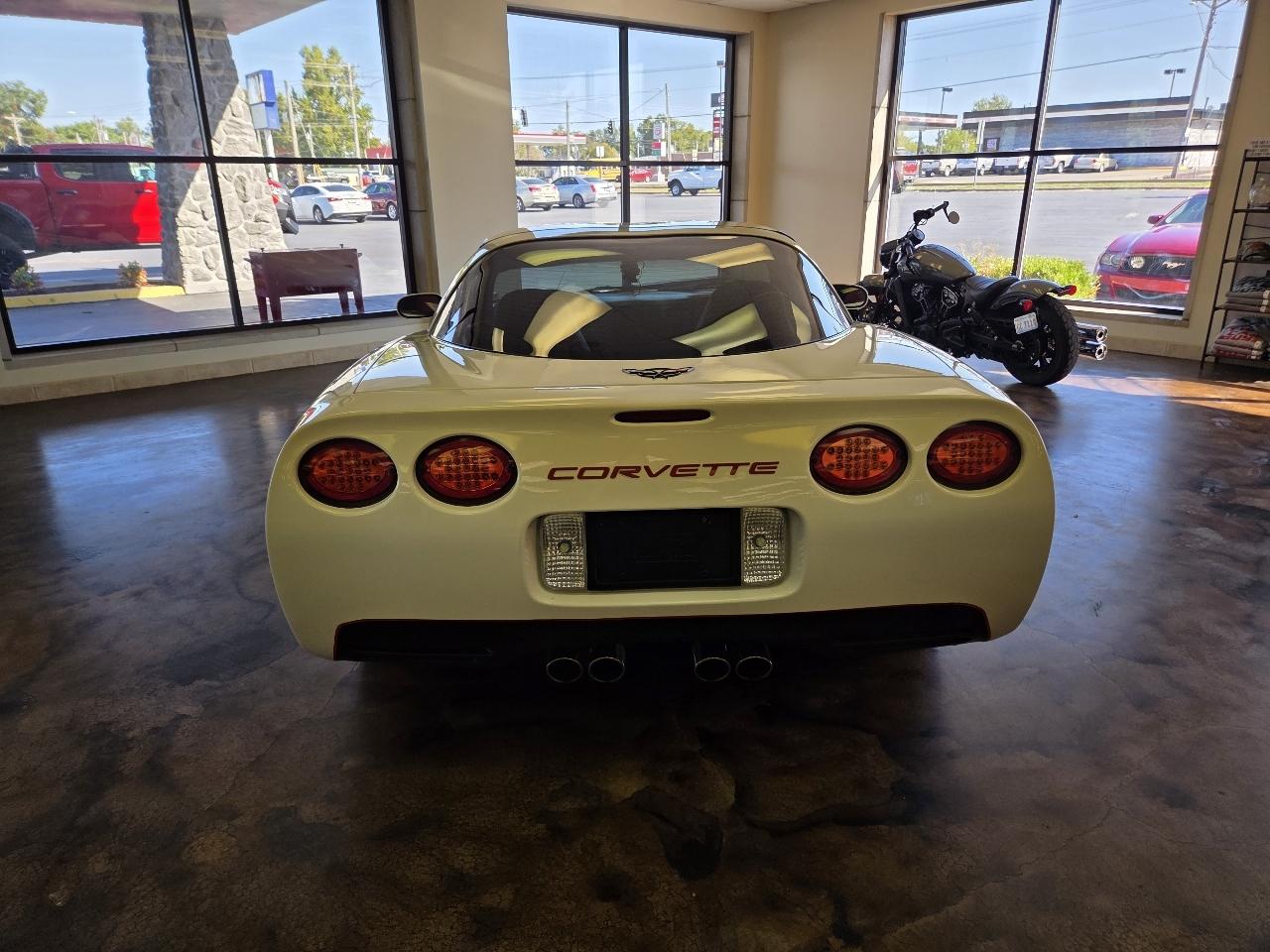 Chevrolet Corvette Coupe 2001