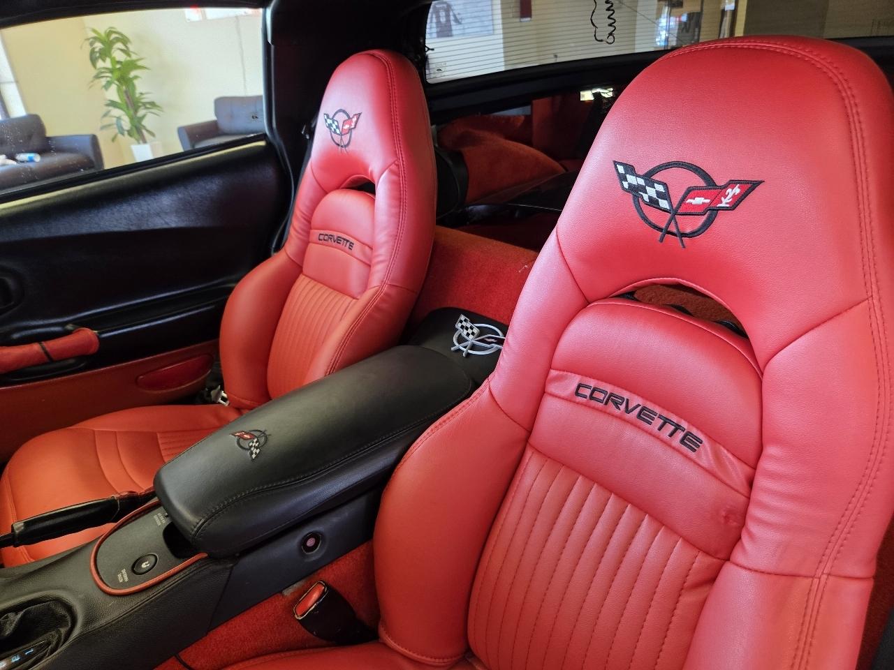 Chevrolet Corvette Coupe 2001