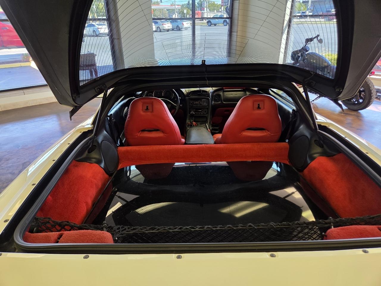 Chevrolet Corvette Coupe 2001