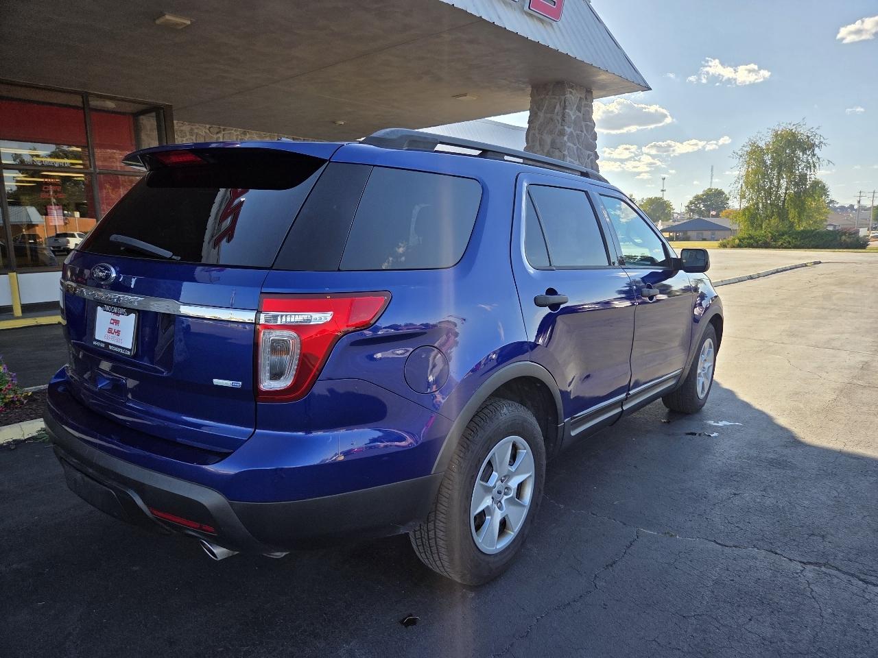 Ford Explorer Base 4WD 2013