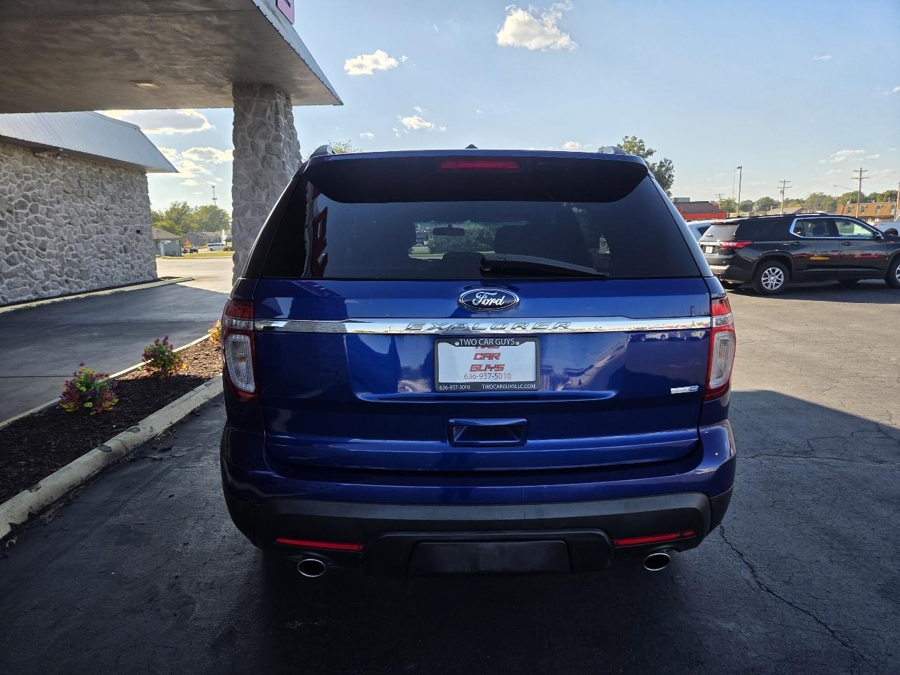 Ford Explorer Base 4WD 2013