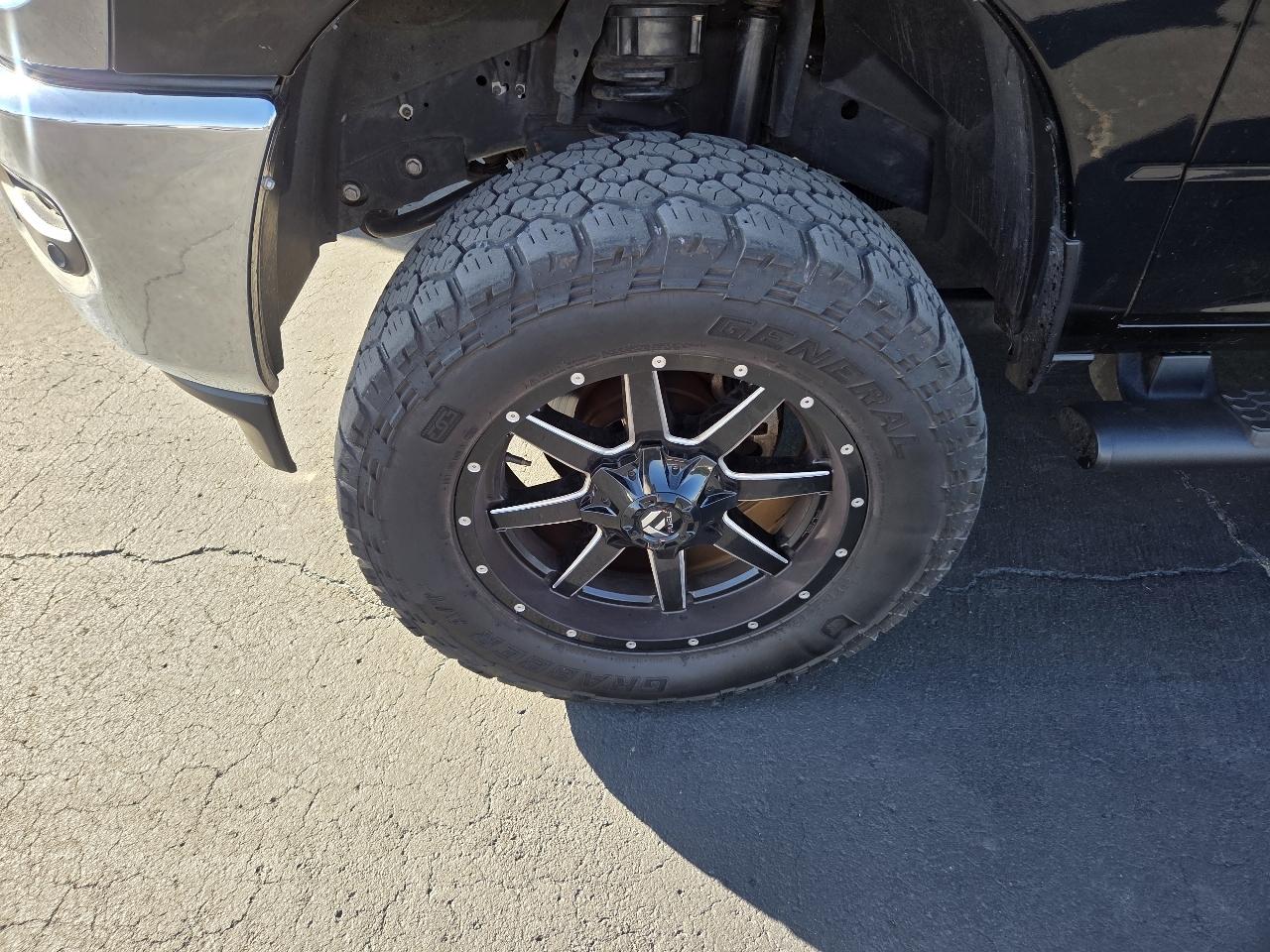 RAM 2500 Tradesman Crew Cab 4WD 2025